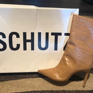 SCHUTZ Tan Heeled Boots Western Style